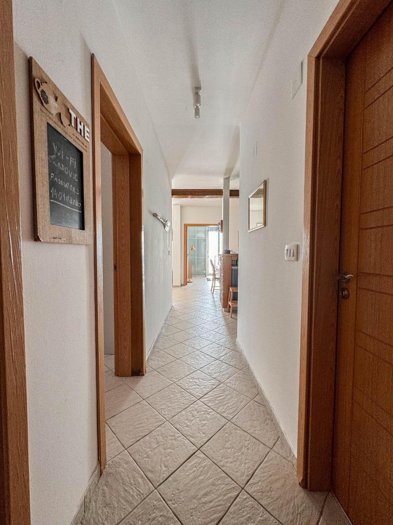 Apartment Radovic Свети Стефан Екстериор снимка